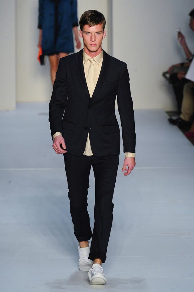 MarcMarcJacobsSS2012-dgrie.com-09