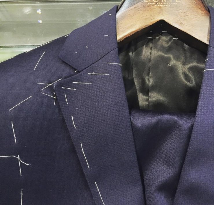 DORMEUIL TEXTURE, EXCLUSIVE NAVY BLUE 20 dormeuil texture exclusive navy blue dgrie 1