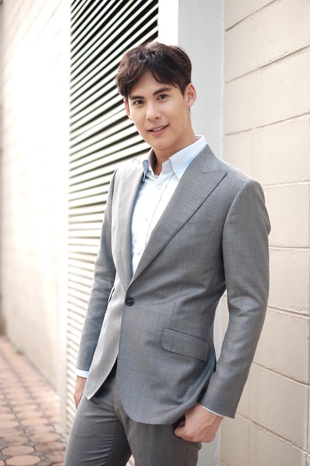 handsome luxurious look k boss chanakan dgrie 3