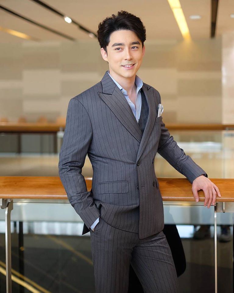 dgrie dark grey pinstripe double breasted smart suit dgrie 1