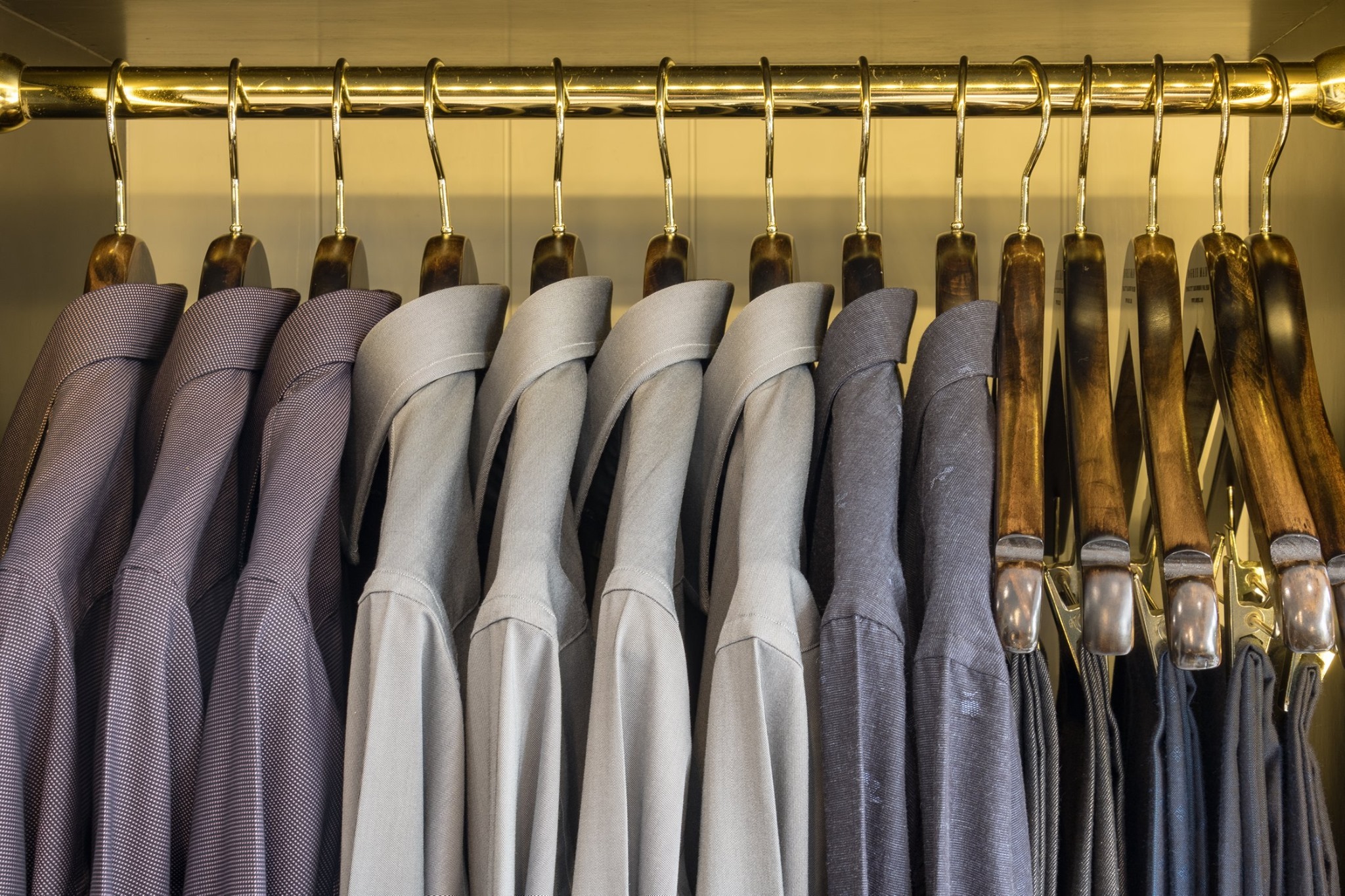 dgrie sathorn naradhiwas 15 luxury suit store dgrie 9