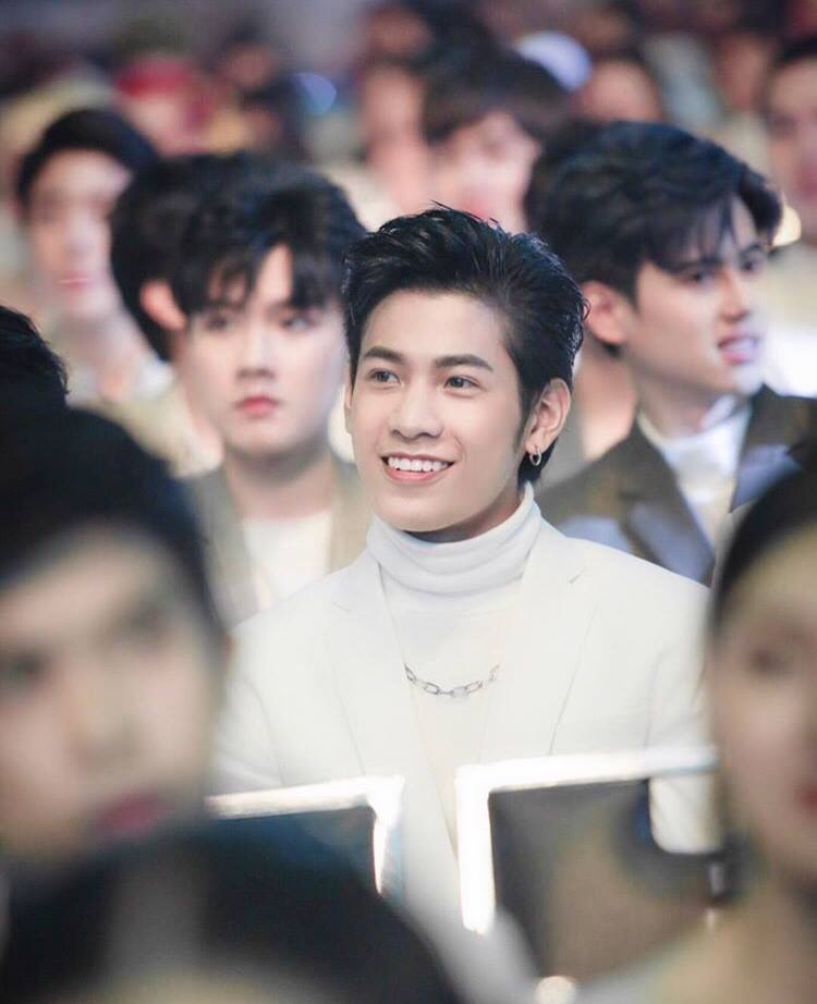 dgrie style icon model linetvnexplosion2019 dgrie 3