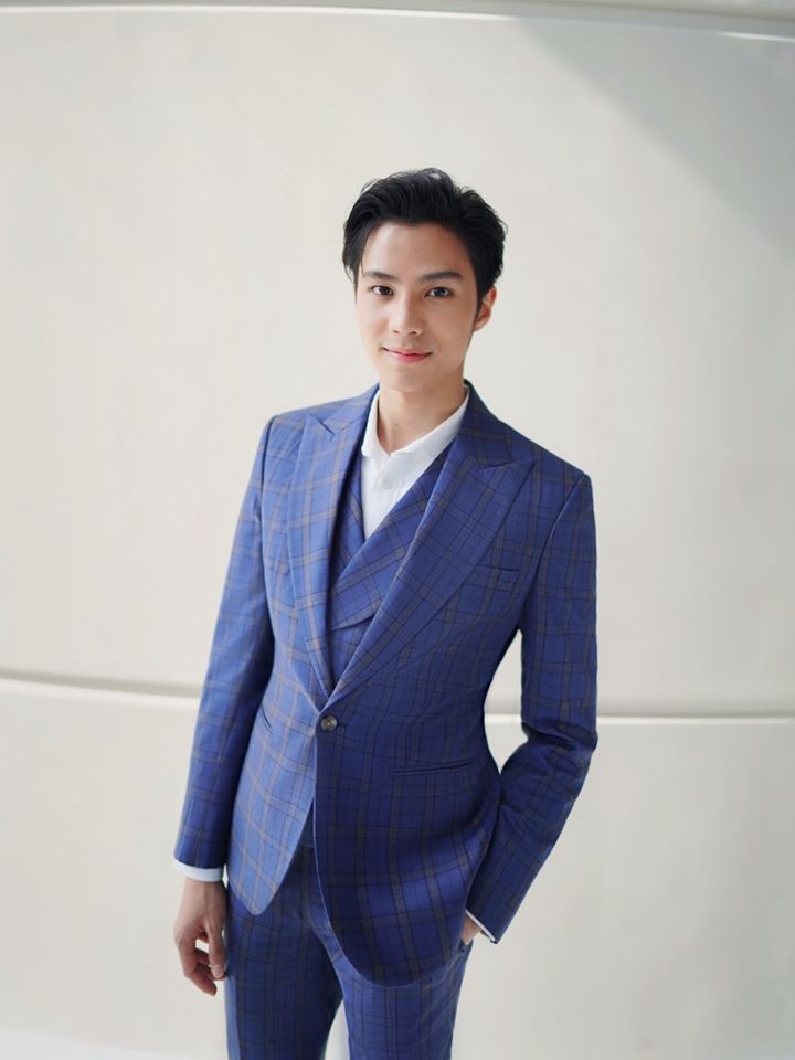 Thiti Mahayotaruk: DGRIE NAVY BLUE CHECK SUITS 10 dgrie tailored fit navy blue gold english check suits dgrie