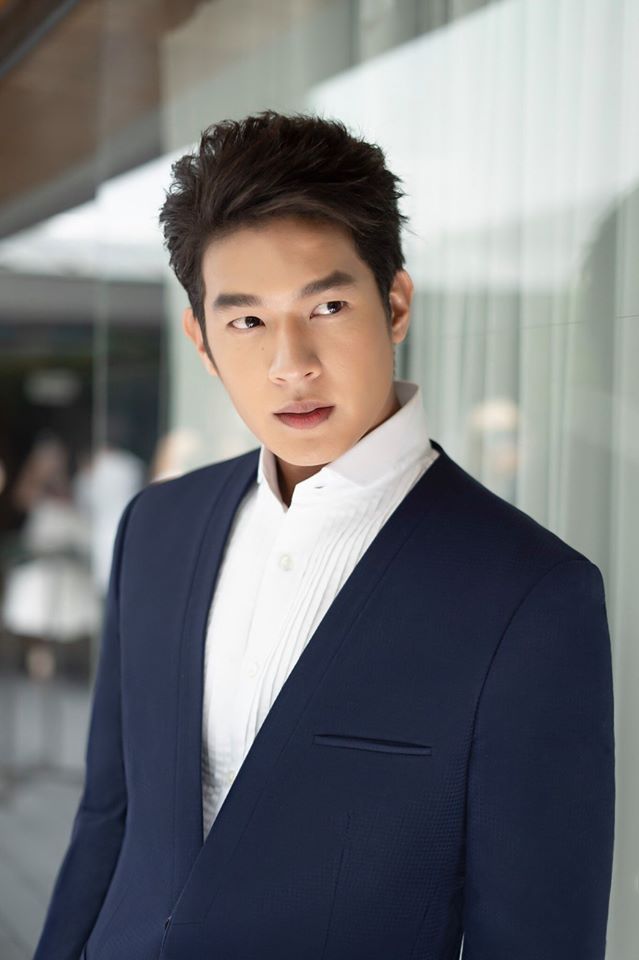 dgrie tailored fit pleated classic navy japanese suit dgrie 1 dgrie tailored fit pleated classic navy japanese suit dgrie 1