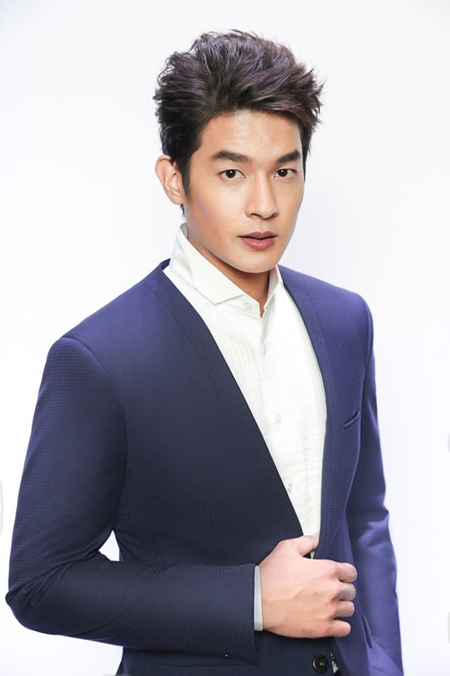 Kanin Chobpradit: DGRIE NAVY JAPANESE SUITS 13 dgrie tailored fit pleated classic navy japanese suit dgrie 3