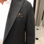 10 เทคนิค ตัดสูทให้ตรงใจ ตัดสูทใหม่ทั้งทีต้องตัดให้หล่อถูกใจ 49 peaked lapel suits dgrie 1