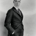10 เทคนิค ตัดสูทให้ตรงใจ ตัดสูทใหม่ทั้งทีต้องตัดให้หล่อถูกใจ 24 peaked lapel suits dgrie