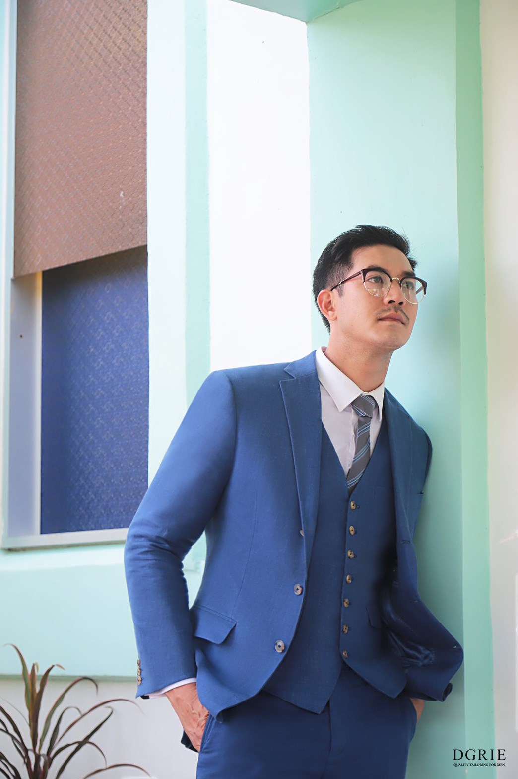 weir sukollawat dgrie navy blue linen suits dgrie 1