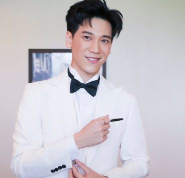 white tuxedo arm kornkan dgrie 5