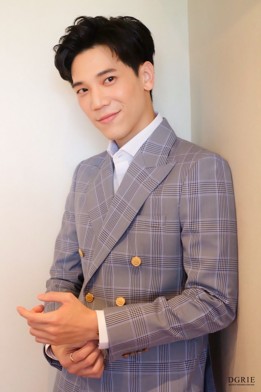 blue double breasted arm kornkan dgrie 3 blue double breasted arm kornkan dgrie 3