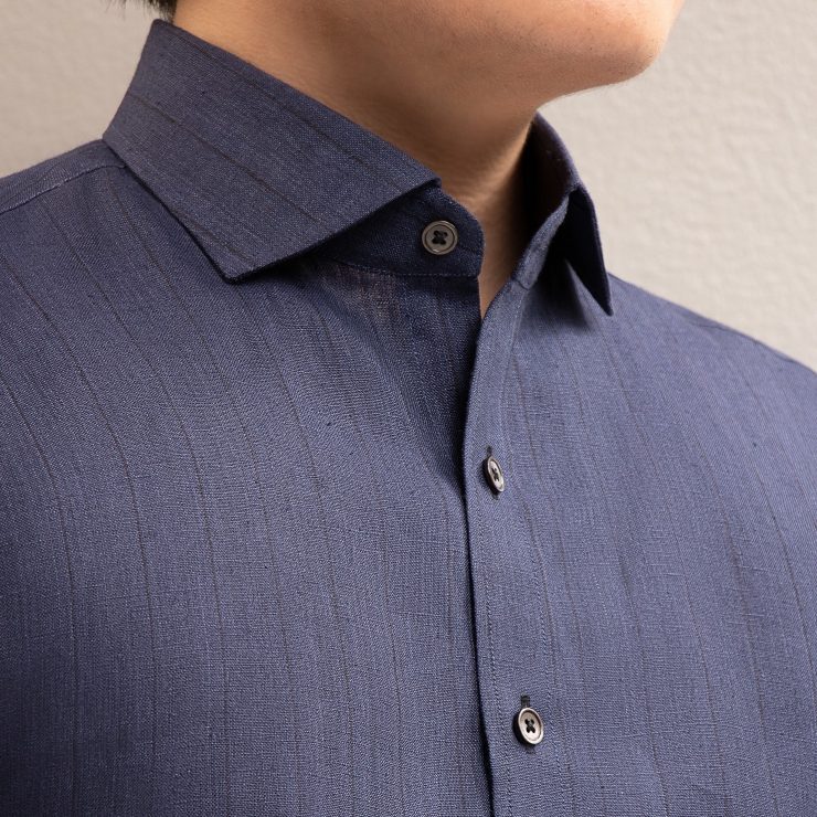 Dark Ocean Blue Linen Shirt: เสื้อเชิ้ตลินิน ลายทางสีน้ำเงิน 9 dark ocean blue linen shirt dgrie 6