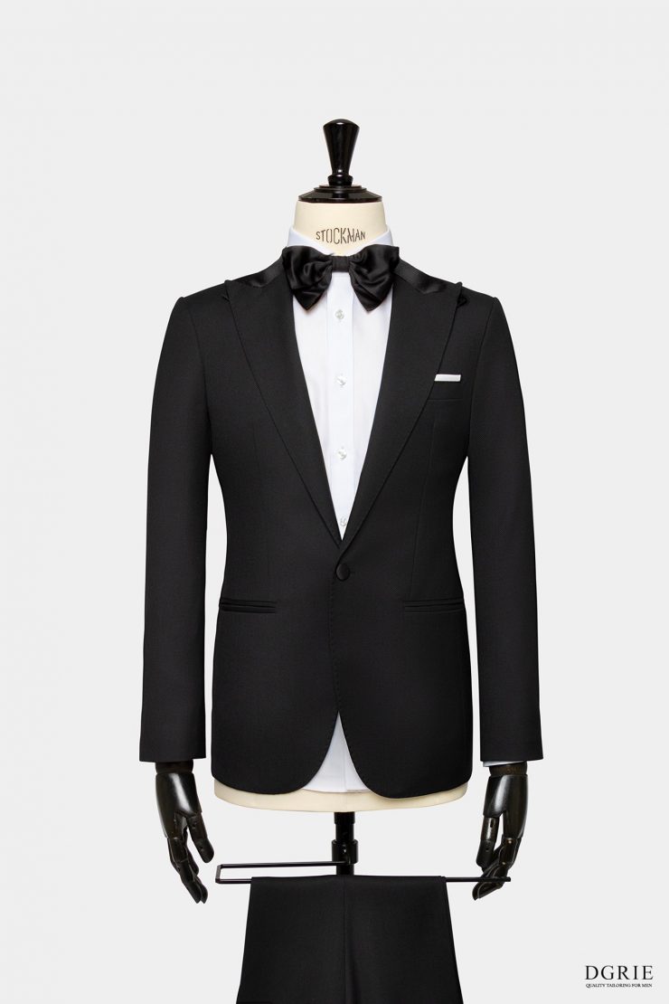 BE OUTSTANDING WITH NUOVO TUXEDO: สูททักซิโด้ ตัดสูทแต่งงาน 21 be outstanding with nuovo tuxedo dgrie 7