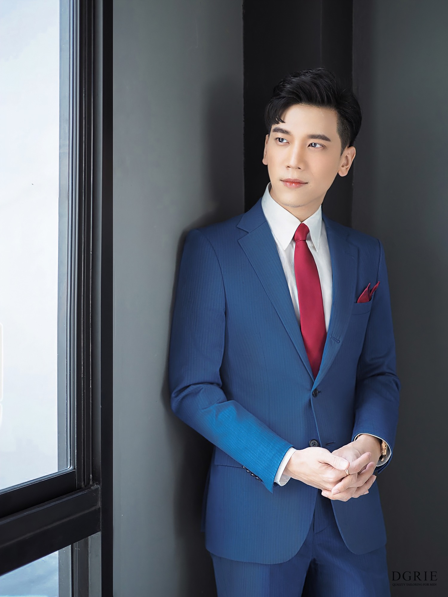 royal blue suit dgrie