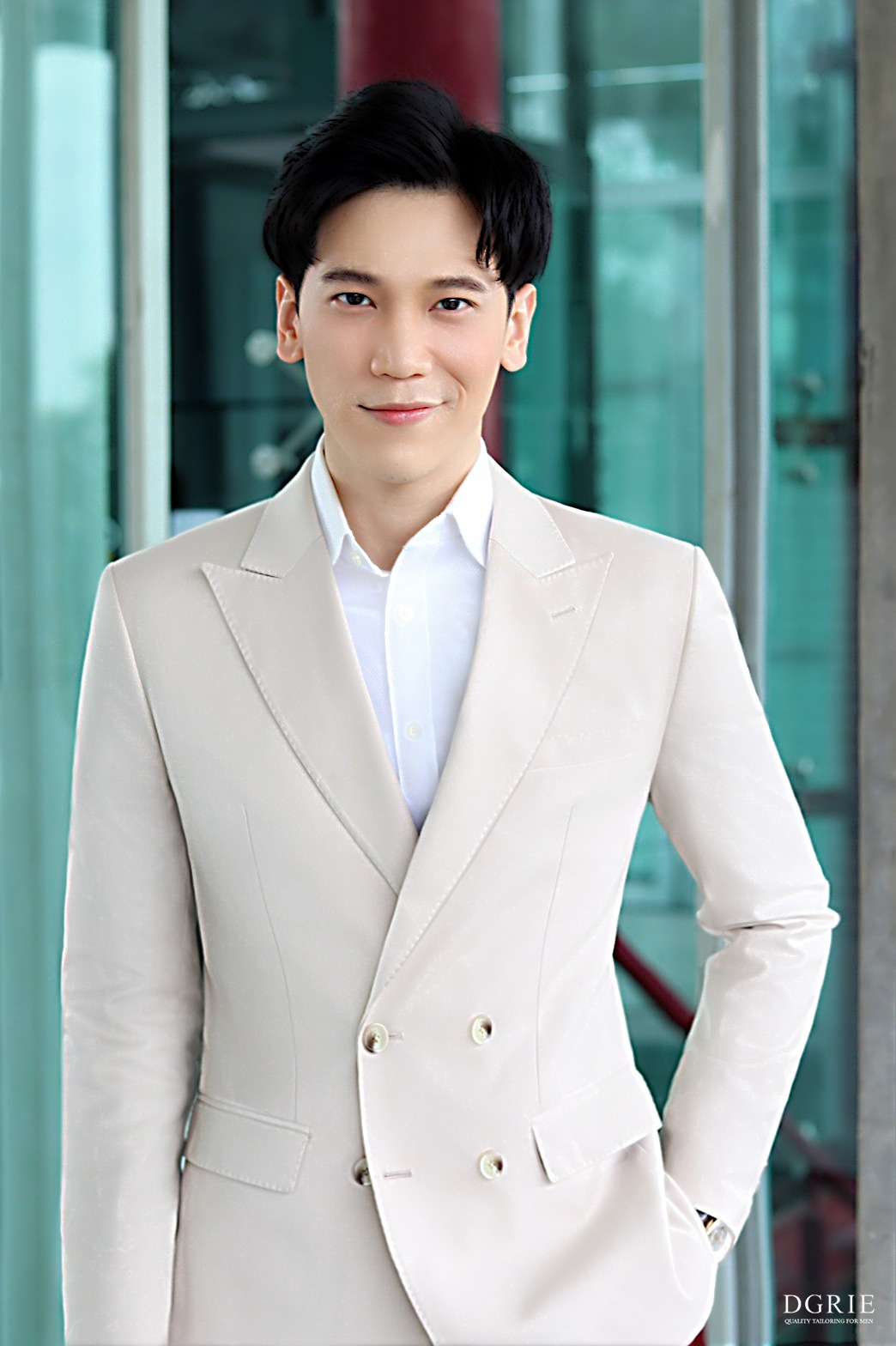 beige double breasted wide peak lapel suit 2 dgrie