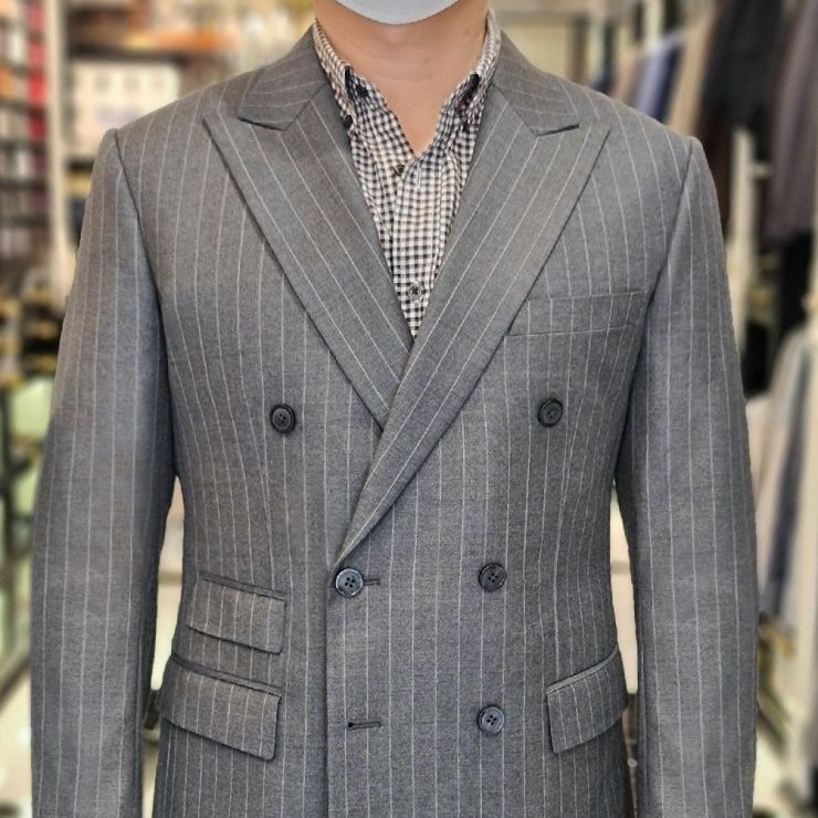 Double Breasted Grey Pinstripe: ตัดสูทกระดุมสองแถว สีเทาลายทาง 11 double breasted grey pinstripe dgrie 1