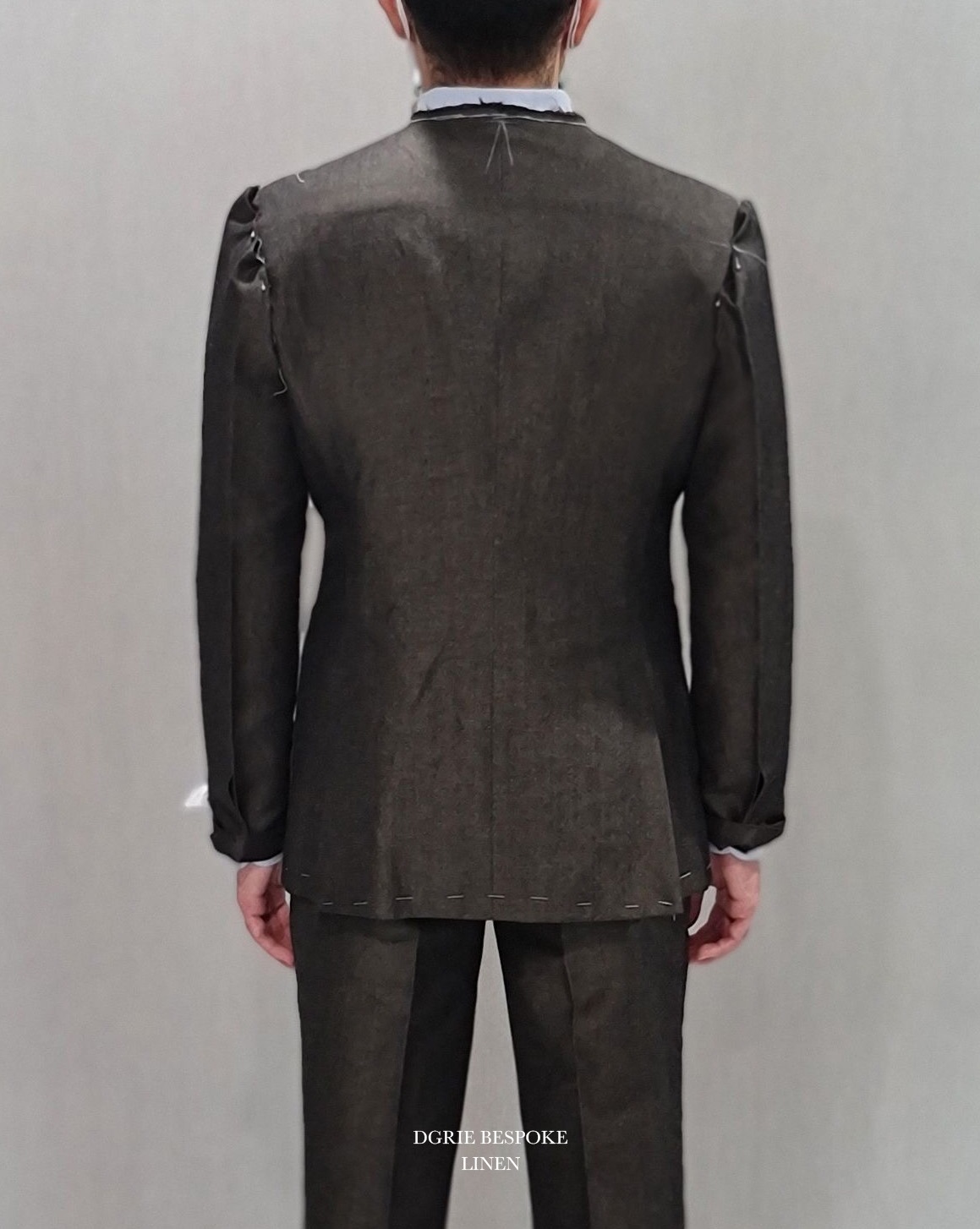 fitting d brown linen suit dgrie