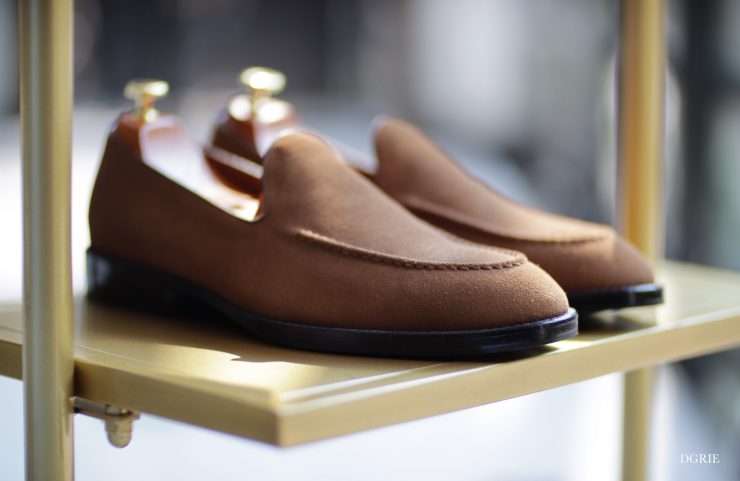 DGRIE Snuff Suede Tassel-Less Loafers-รองเท้าสีน้ำตาล 21 dgrie snuff suede tassel less loafers dgrie