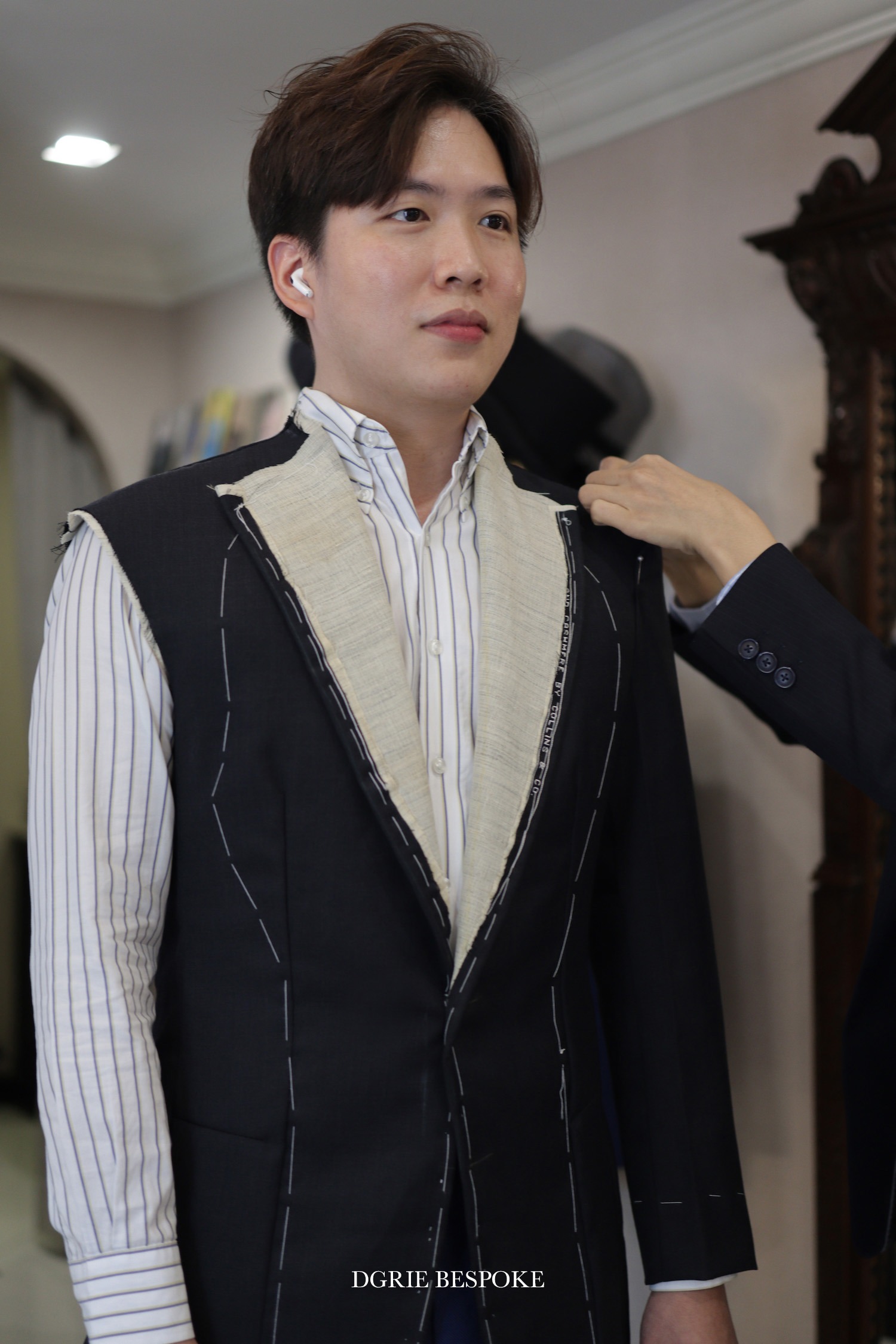 fitting 1st dark grey suit dgrie 1