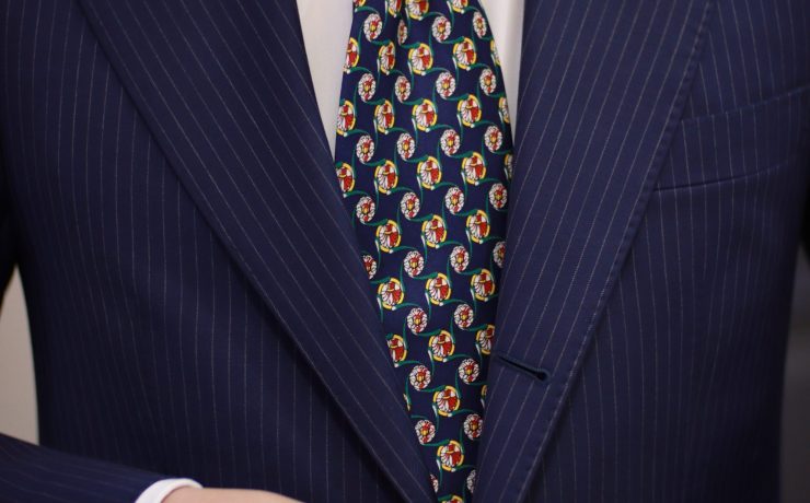 10 เทคนิค ตัดสูทให้ตรงใจ ตัดสูทใหม่ทั้งทีต้องตัดให้หล่อถูกใจ 56 silk tie classic style dgrie
