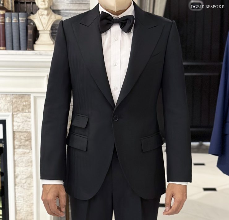 BLACK CLASSIC TUXEDO SLIMFIT: ตัดสูททักซิโด้ สีดำ ทรงเข้ารูป ปกกว้าง 5 black classic tuxedo slimfit dgrie 5