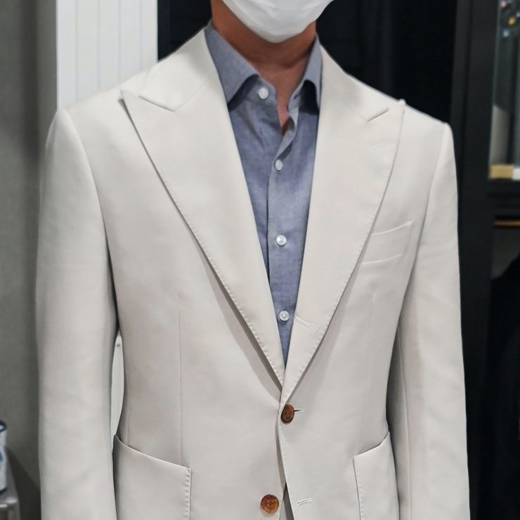 drgie light grey suits dgrie 1