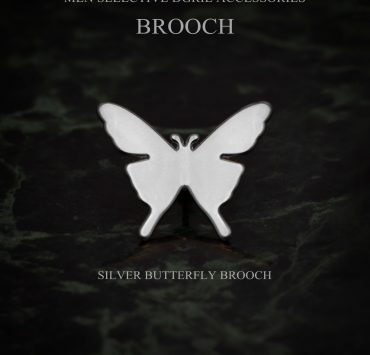 เข็มกลัดผีเสื้อ สีทองและสีเงิน - Silver Butterfly Brooch