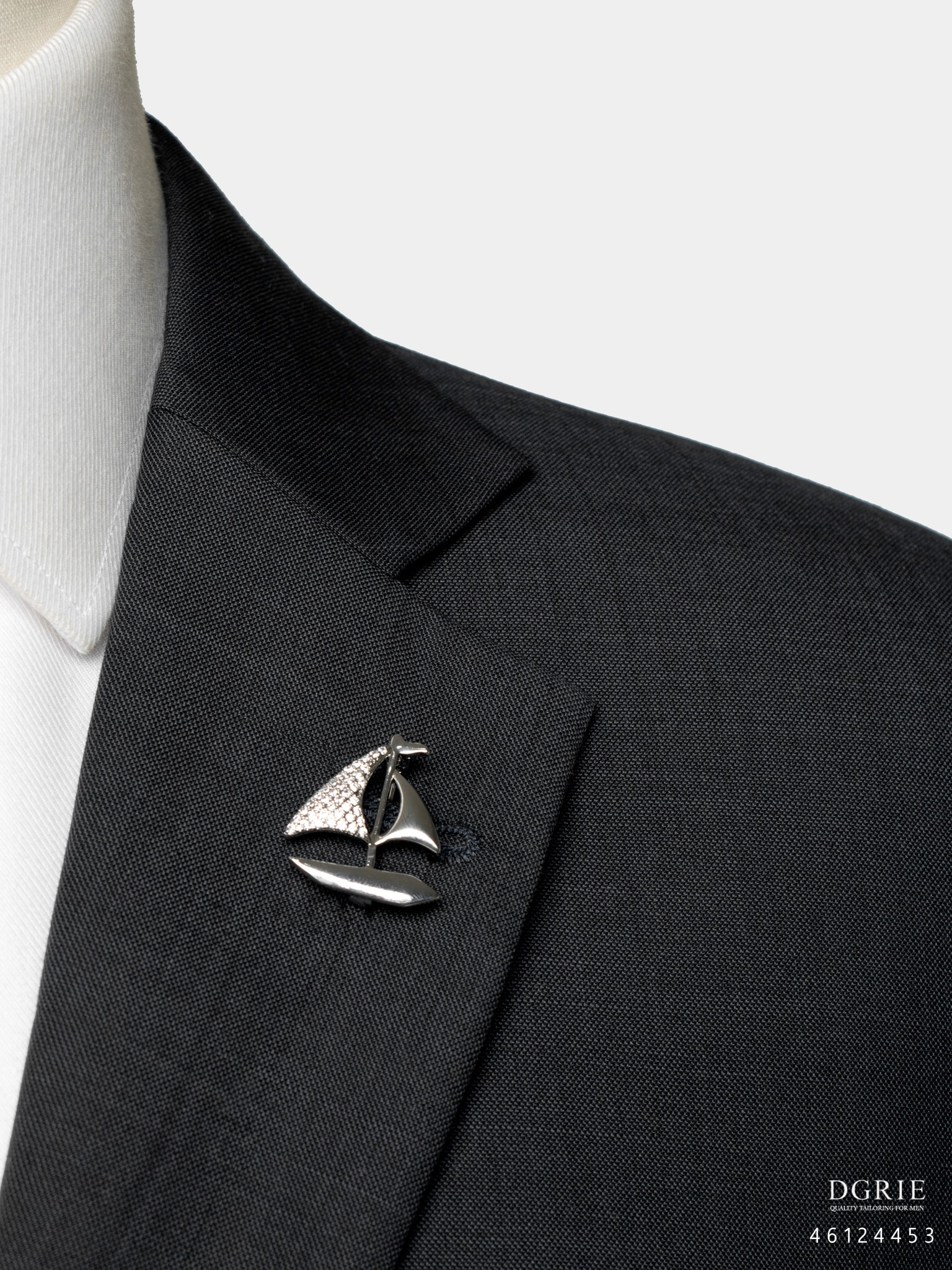 เข็มกลัดเรือใบเพชร DGRIE - Silver Sailboat Sparkle Brooch