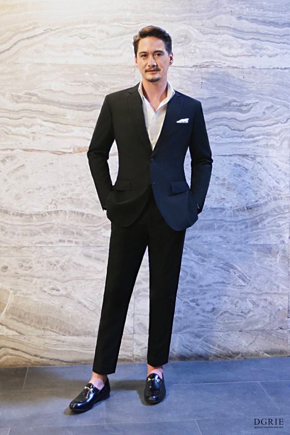 DGRIE Spotlight : อนันดา Ananda Everingham Classic Black Suits