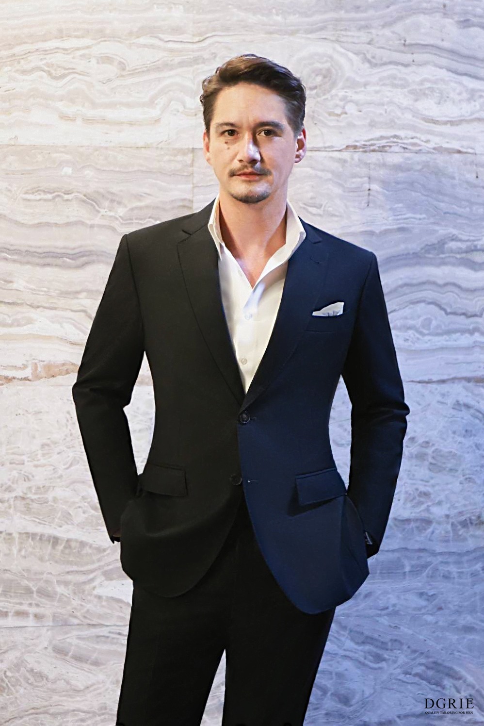 DGRIE Spotlight : อนันดา Ananda Everingham Classic Black Suits