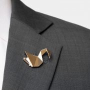 เข็มกลัดหงส์ สีทอง Gold Swan Brooch