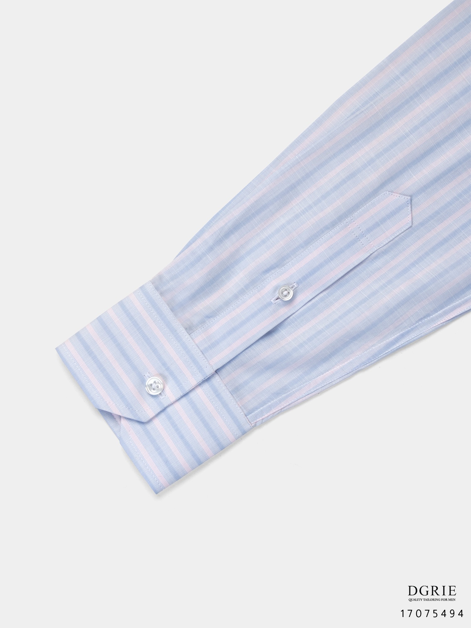 เสื้อเชิ้ตแขนยาว สีฟ้าอ่อนตัดสลับลายขาวชมพู 3 Tone Linen Striped Shirt