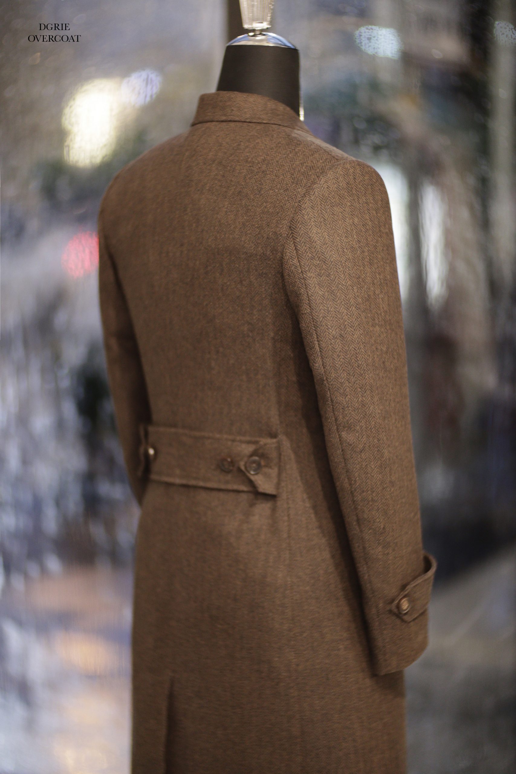ตัดเสื้อโค้ท กันหนาว DGRIE Drapers Brown Herringbone Overcoat