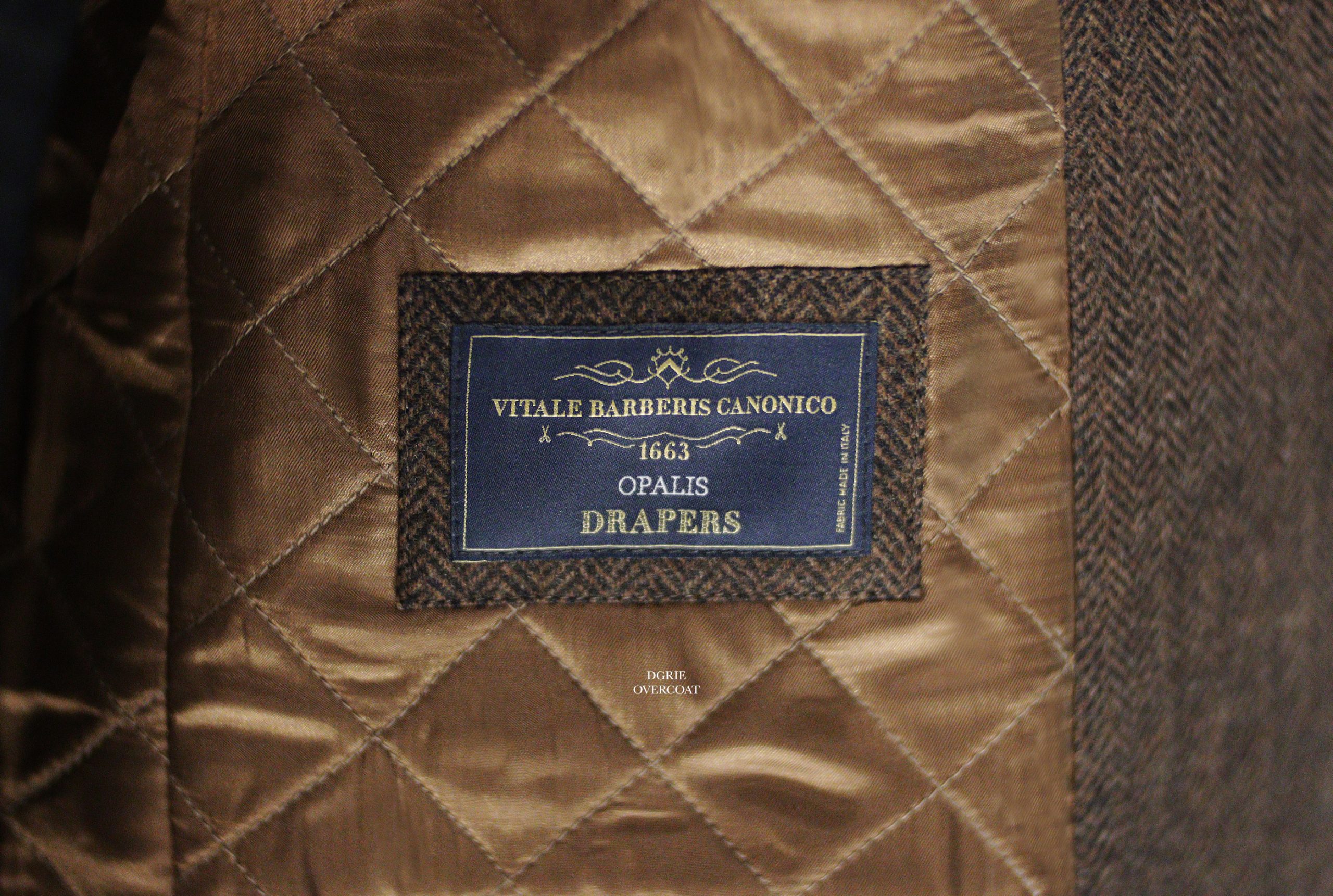 ตัดเสื้อโค้ท กันหนาว DGRIE Drapers Brown Herringbone Overcoat