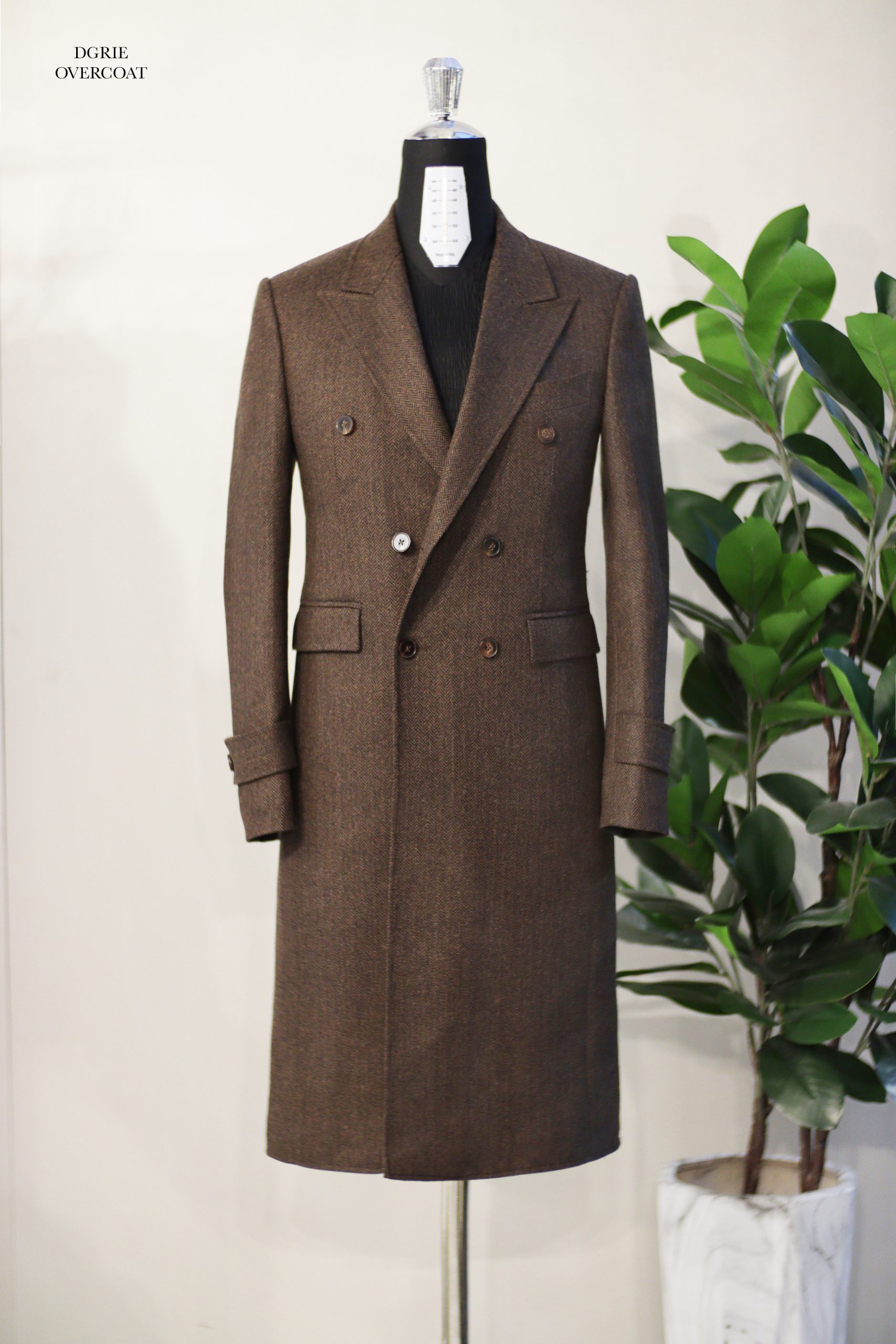 ตัดเสื้อโค้ท กันหนาว DGRIE Drapers Brown Herringbone Overcoat