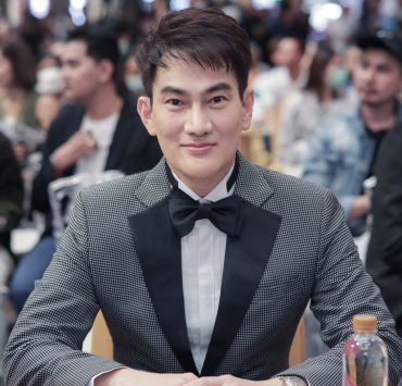 DGRIE Spotlight: 2 Tone Tuxedo Wool Dinner Suit