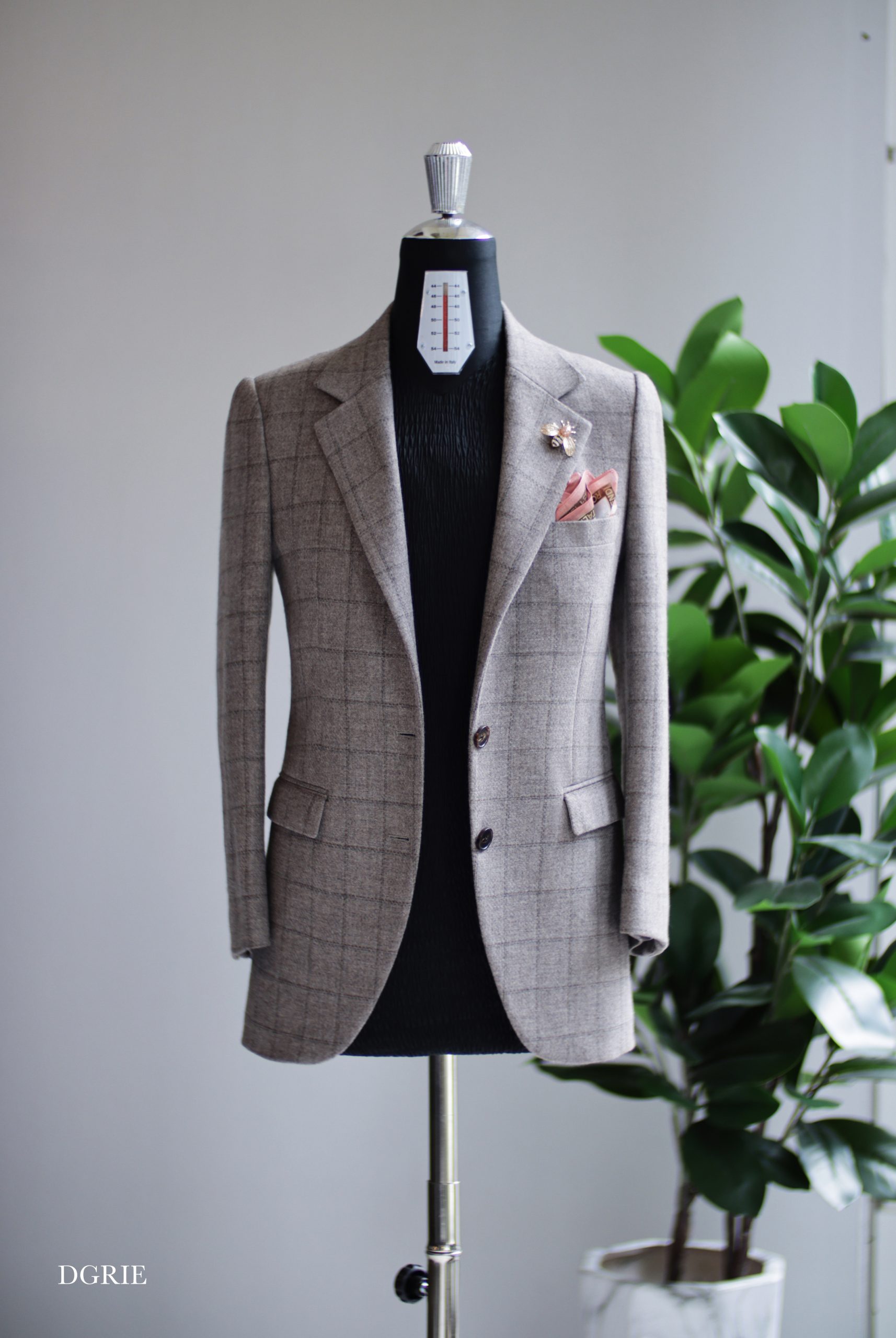 ตัดสูทผู้หญิง Gentle Women Wool Silk Flannel by STYLBILLA