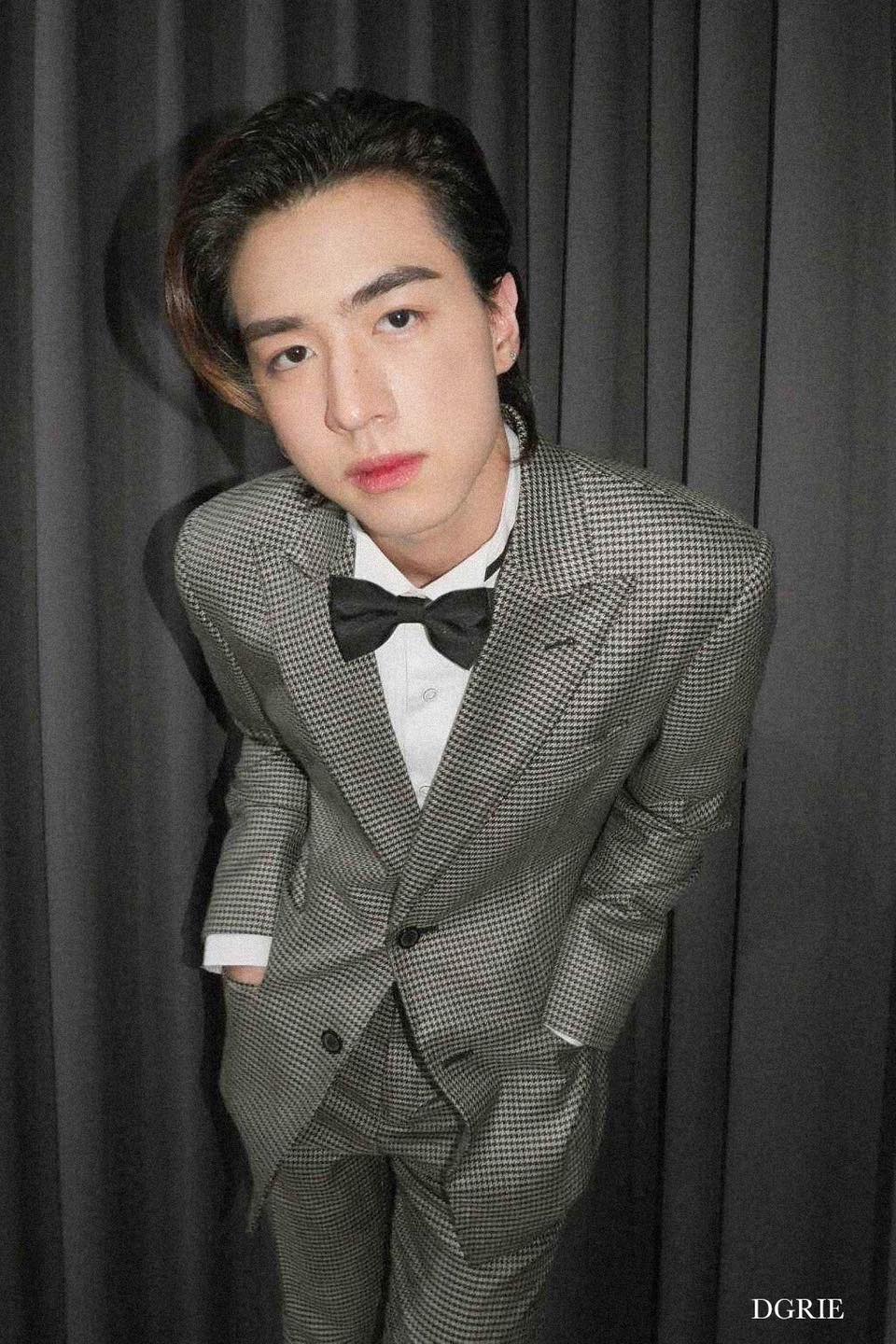 361541035_656958329800744_2624767333002641841_n วิคเตอร์ PROXIE | Italian Black & White Houndstooth Suits