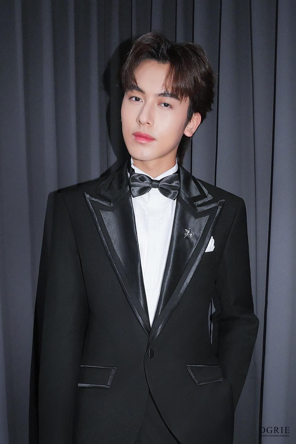 กร Gorn PROXIE | Tuxedo Drago Pure Wool