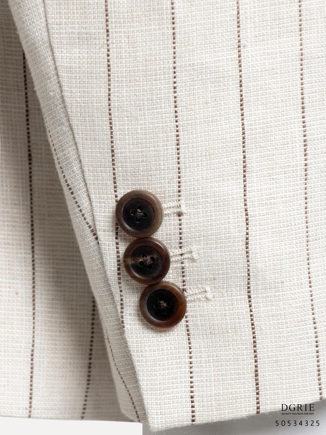 เสื้อสูทลินิน ลายทาง Savana Ivory Chalk Stripe Linen Jacket