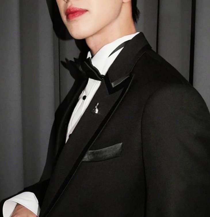 เข็มกลัดติดปกเสื้อสูท DGRIE Lapel Brooch