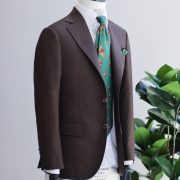 ตัดสูทสีน้ำตาล สไตล์คลาสสิค DGRIE Red Brown Classic Suit