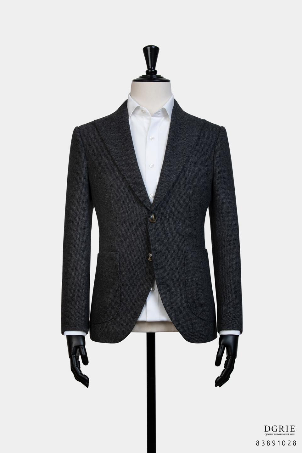 เสื้อสูทวินเทจ ลายก้างปลา Dark Gray Herringbone Flannel - DGRIE