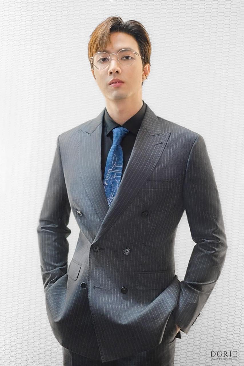 369050816_676552577841319_350027033227721586_n DGRIE Spotlight: กรณ์ ศิริสรณ์ Dark Gray Double Breasted Suit