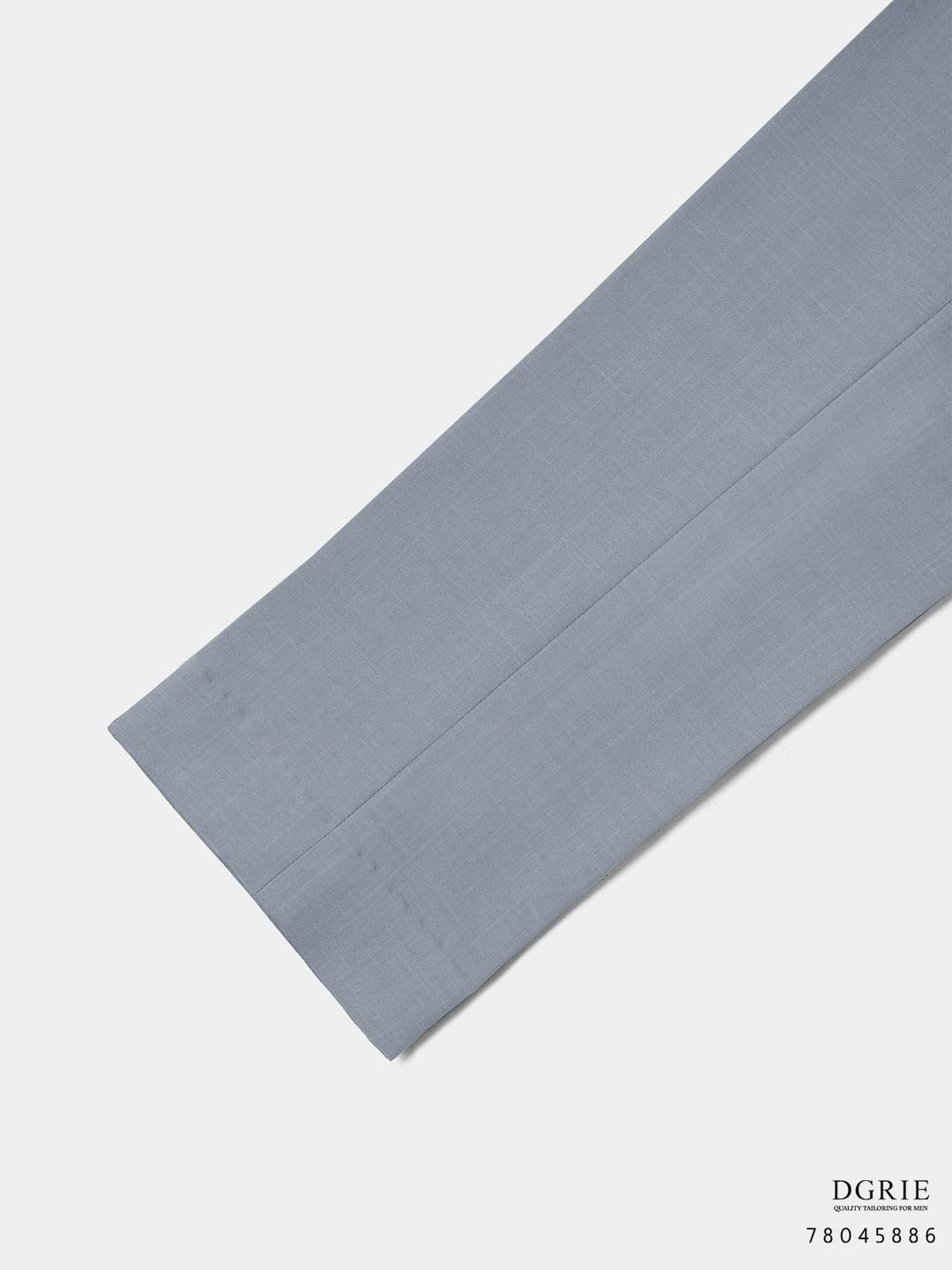 กางเกงสีเทาอ่อน รุ่น DGRIE Play Collection (Limited Edition)