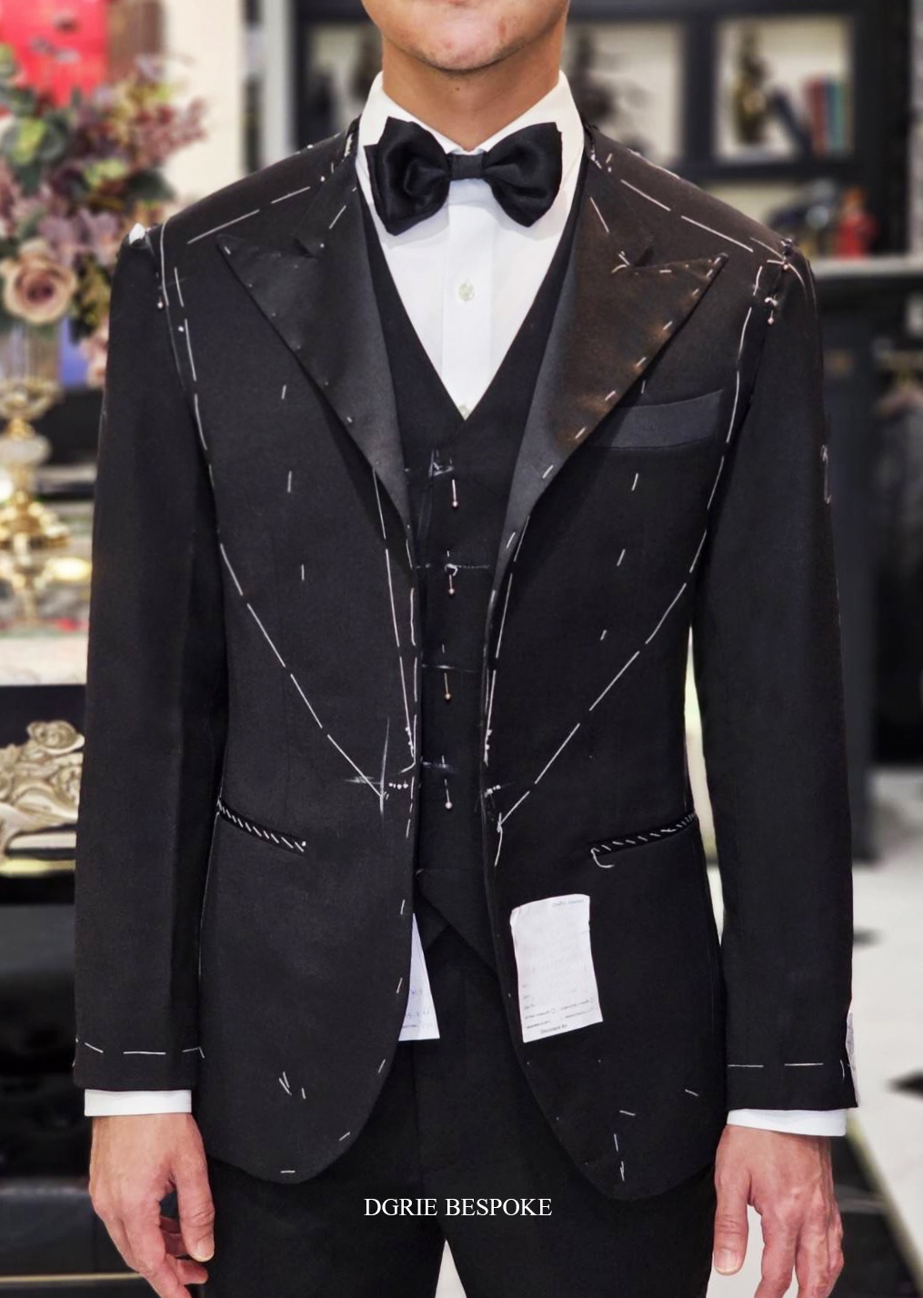 Fitting 3 Piece Tuxedo Suits ตัดสูท ทักซิโด้สีดำ