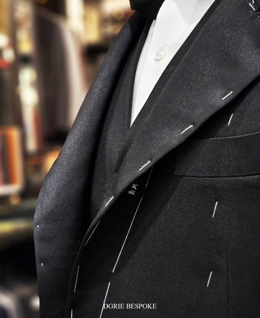 Fitting 3 Piece Tuxedo Suits ตัดสูท ทักซิโด้สีดำ