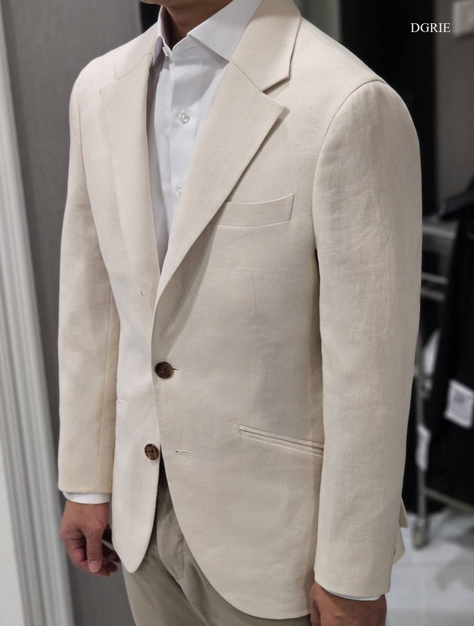 ตัดสูทลินิน สีขาว Ivory White Linen Smart Jacket