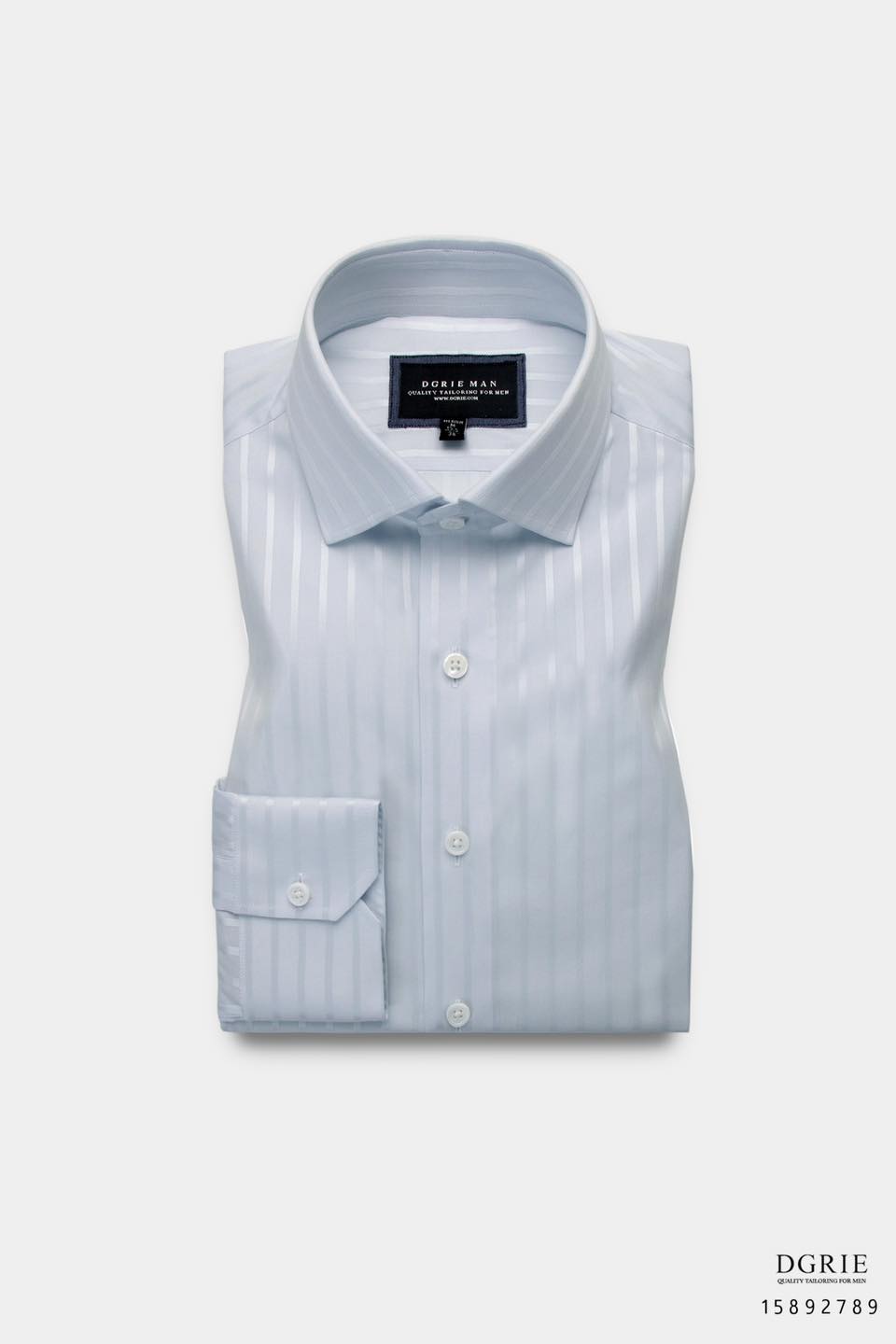 เสื้อเชิ้ตสีขาวลายทาง Light Blue Stripes Spread Cotton Shirt - DGRIE