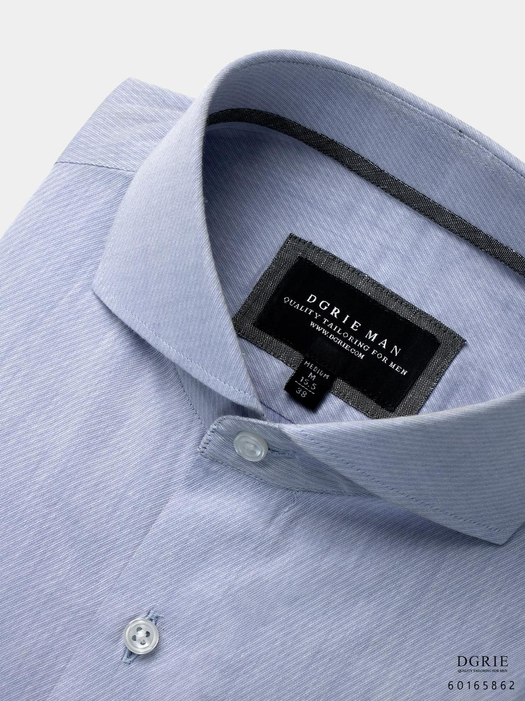เสื้อเชิ้ต สีฟ้า Sky blue Cutaway Slim Fit Cotton Twill Shirt