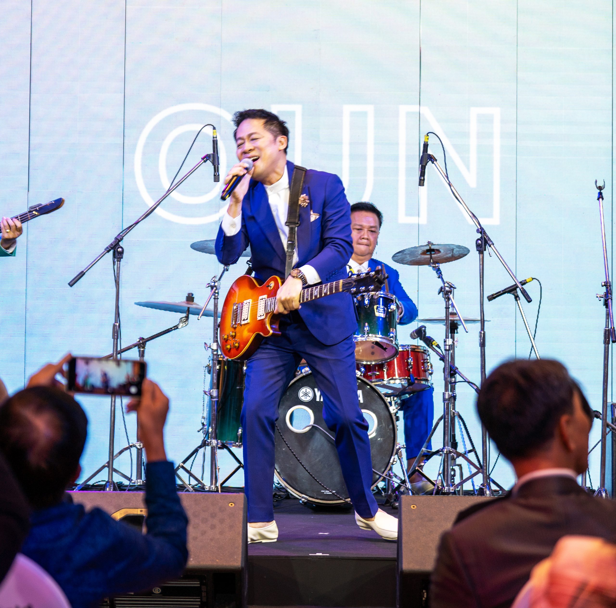 ชุดสูท วงเรนโบว์ DGRIE Pastel Suit Set for Rainbow